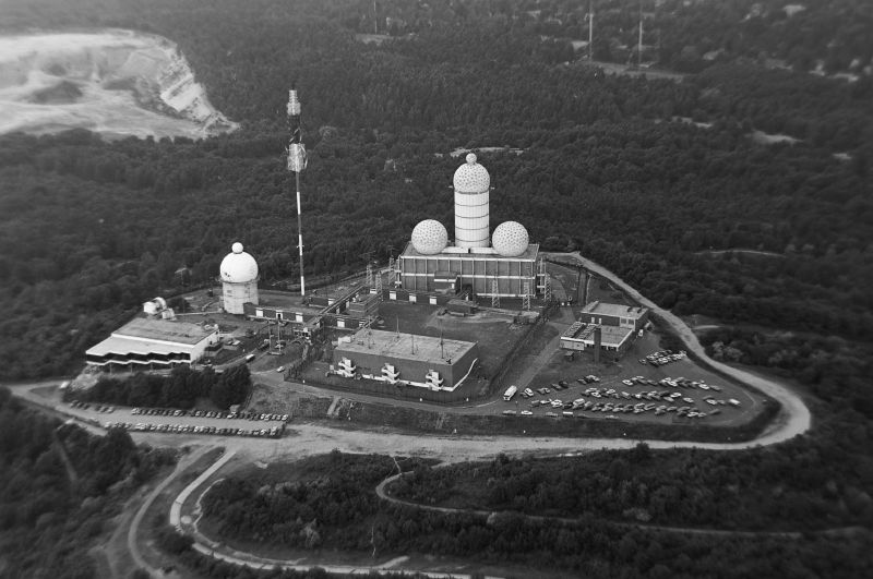 Historisches Luftbild der Abhörstation auf dem Teufelsberg.