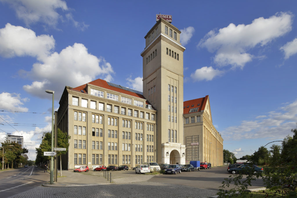 Peter-Behrens-Bau Wilhelminenhofstraße
