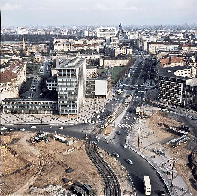 Ausblick vom Telefunken-Hochhaus am Ernst-Reuter-Platz, 1960