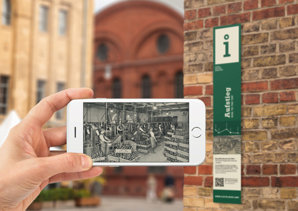 Infos auf Smartphone bei der KulturBrauerei