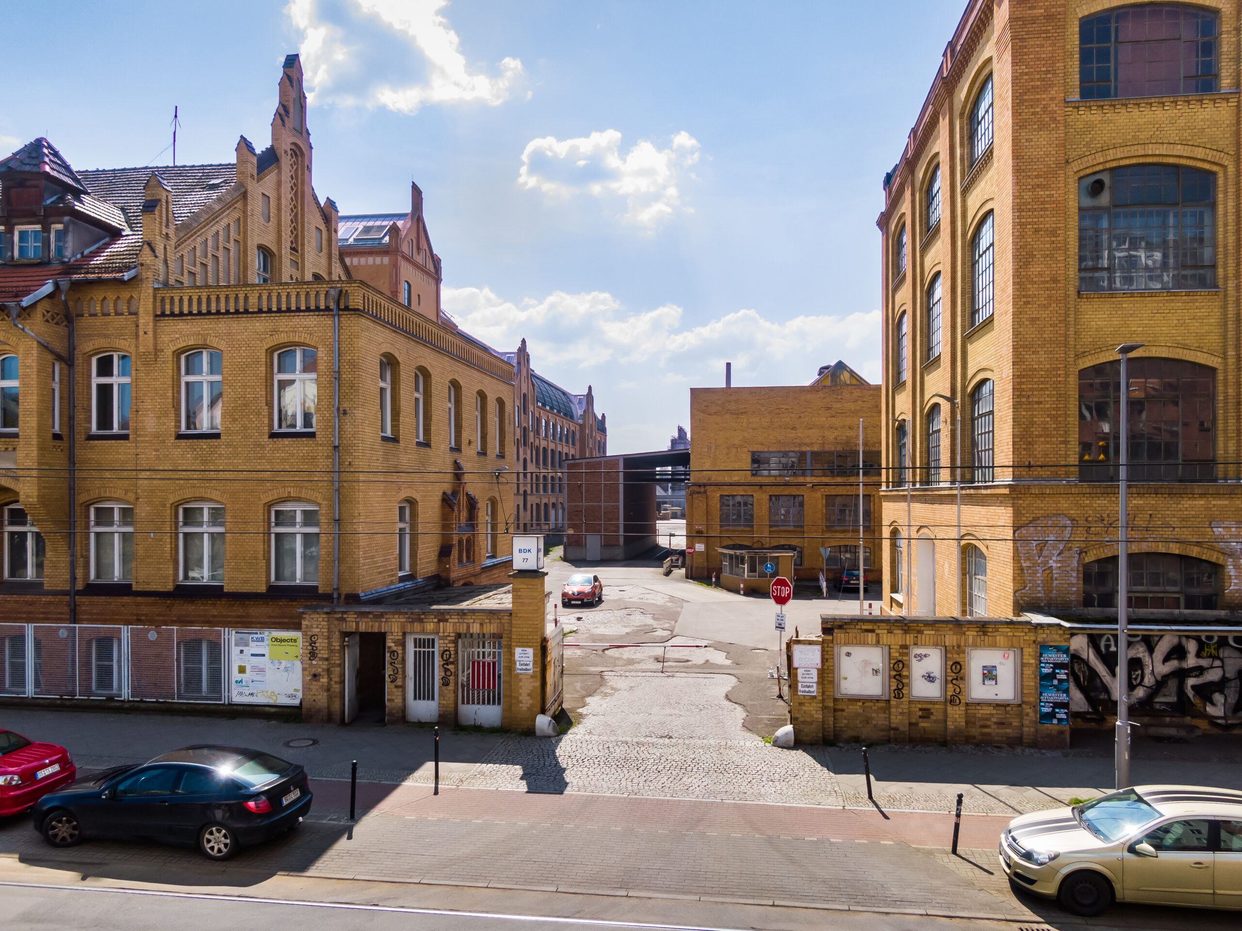 Eingang zum Kabelwerk, 2023 | © bzi/Foto: Thomas Rosenthal