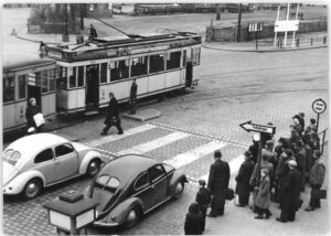 Berlins erster Zebrastreifen