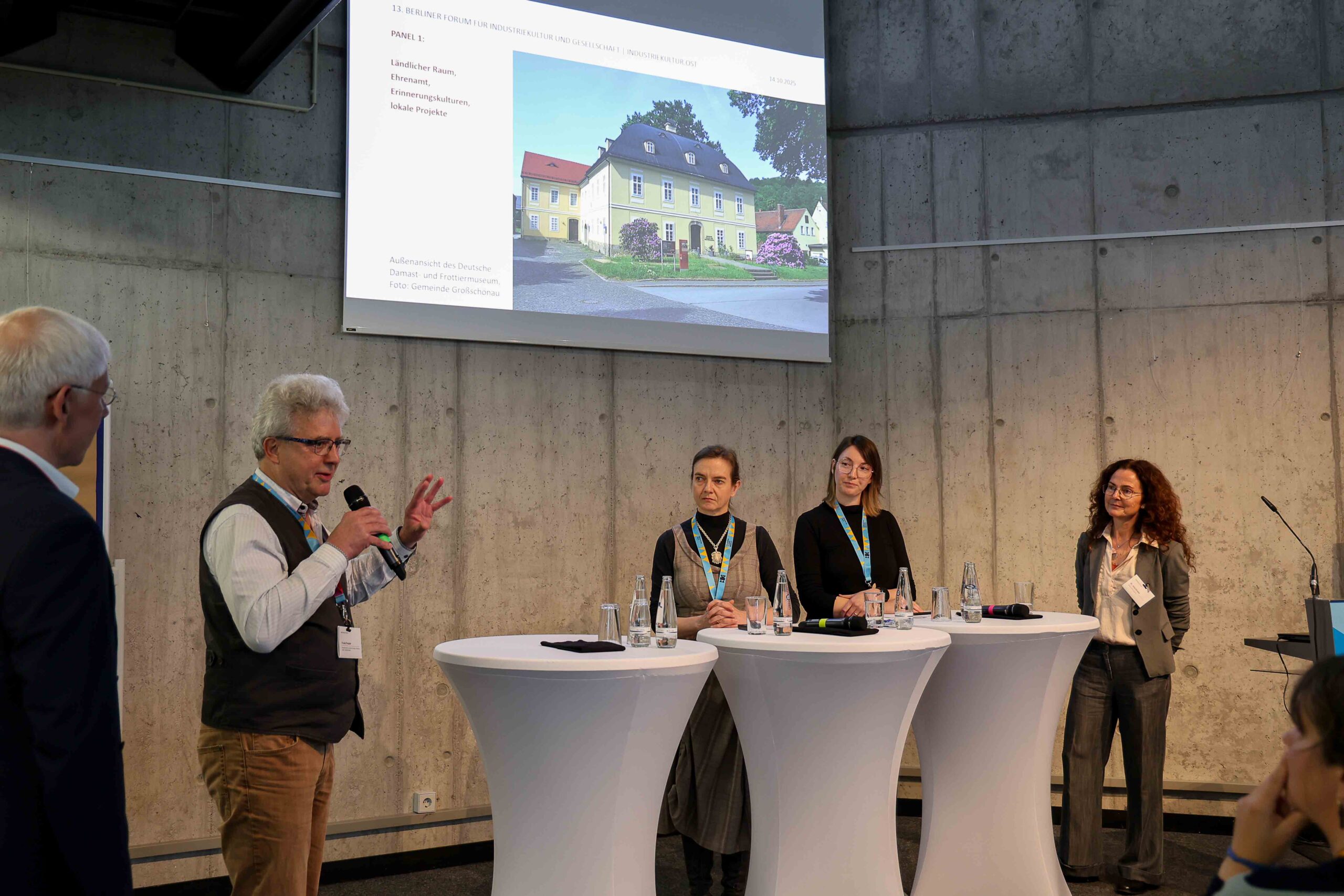 Frank Peuker, Bürgermeister von Großschönau (Textildorf), Deutsches Damast- und Frottiermuseum | © bzi/Foto: Lea Gleisberg, 2025