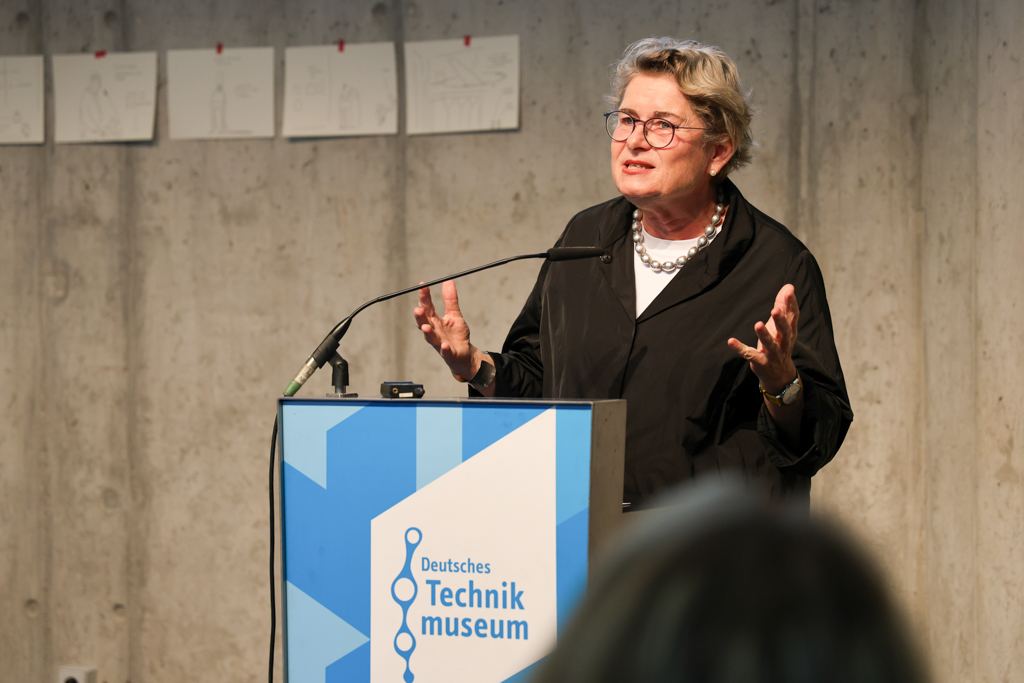 Prof. Petra Kahlfeldt,
Senatsbaudirektorin | © bzi/Foto: Lea Gleisberg, 2024