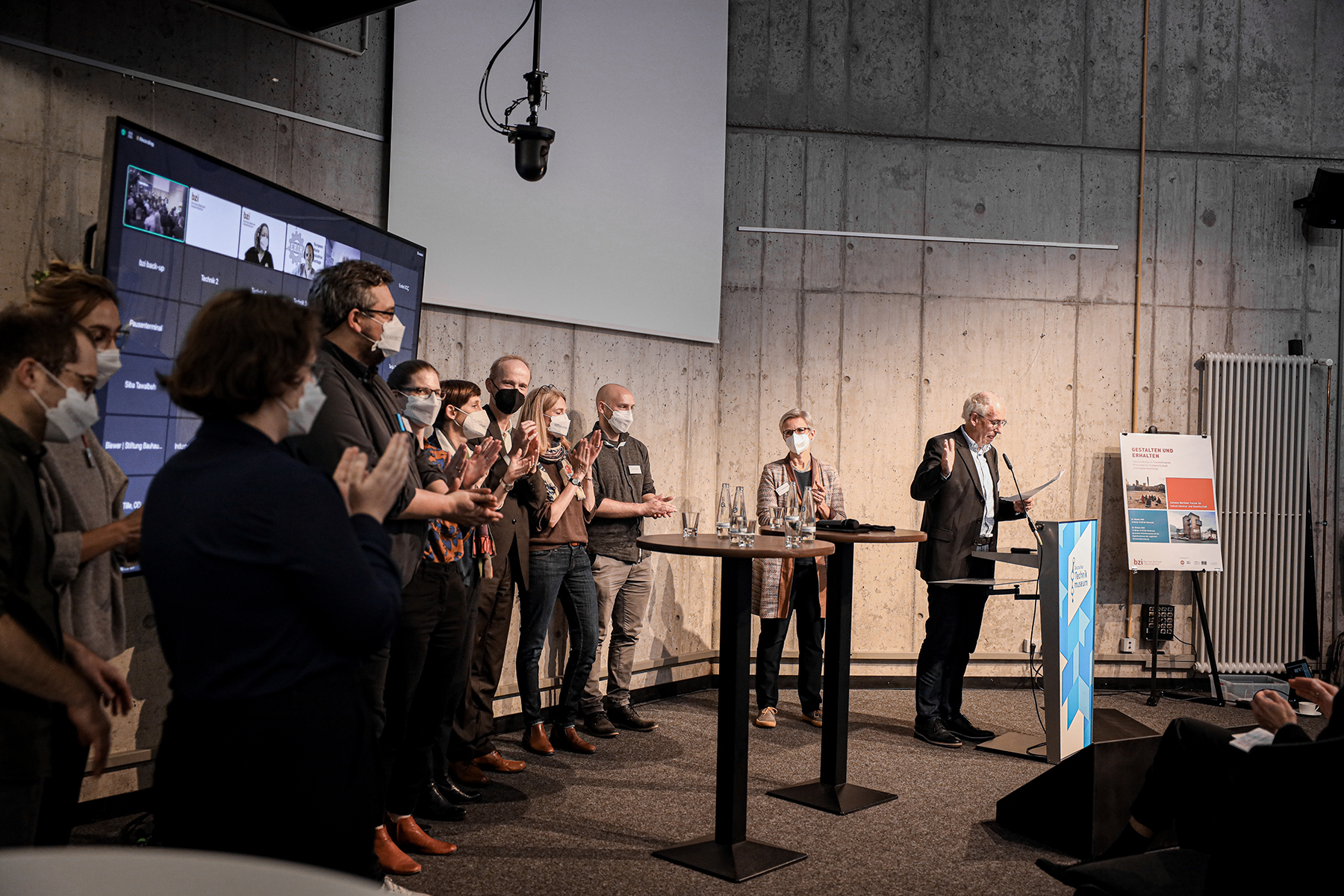 Vielen Dank an alle Mitwirkenden und das Team des bzi! | © bzi/Foto: Loredana Zafisambondaoky